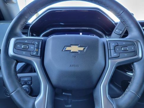 Used 2023 Chevrolet Silverado 1500 LT AWD/4WD image 10