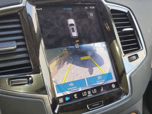 Certified 2023 Volvo XC90 B6 Plus image 24