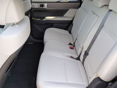 New 2026 Hyundai Santa Fe SE image 12