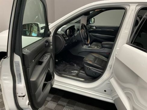 Used 2019 Jeep Grand Cherokee High Altitude AWD/4WD image 13