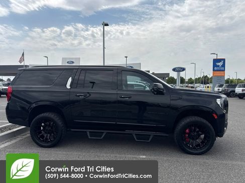 Used 2021 GMC Yukon XL Denali w/ Advanced Technology Package AWD/4WD image 6