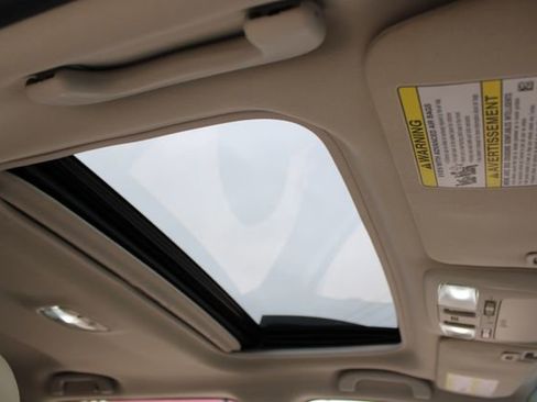 Used 2018 Subaru Outback 3.6R Limited image 49