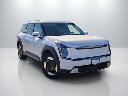 New 2026 Kia EV9 Wind