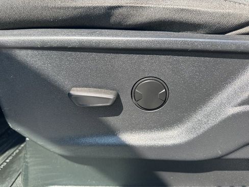 Used 2023 Ford F350 XLT image 10