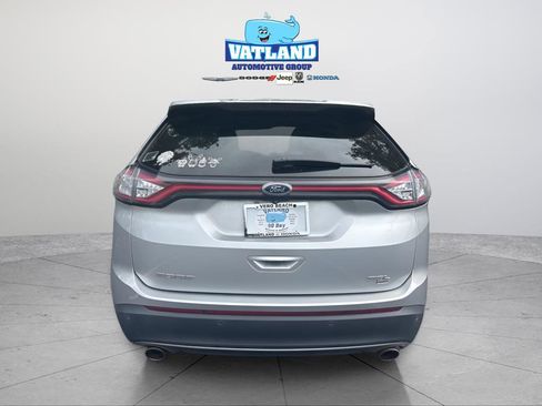 Used 2018 Ford Edge SEL w/ Equipment Group 201A AWD/4WD image 4
