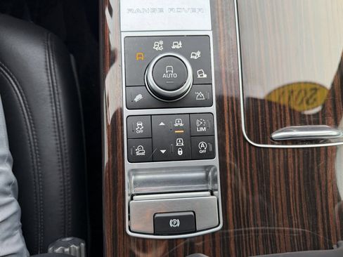 Used 2017 Land Rover Range Rover Supercharged image 30