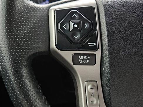 Used 2018 Toyota 4Runner SR5 Premium image 12