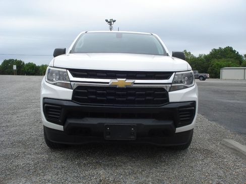 Used 2021 Chevrolet Colorado W/T w/ WT Convenience Package AWD/4WD image 3