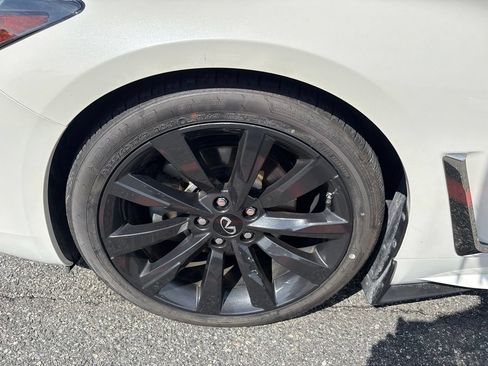 Used 2022 INFINITI Q60 3.0t Luxe w/ Cargo Package RWD image 13
