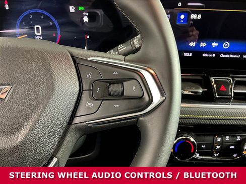Used 2025 Chevrolet TrailBlazer ACTIV AWD/4WD image 11