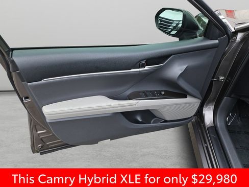 Used 2023 Toyota Camry XLE FWD image 34