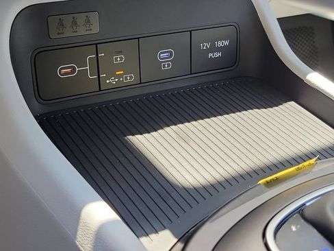 New 2026 Hyundai Kona SE FWD image 14