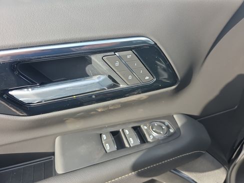 New 2026 Chevrolet Tahoe Premier image 22