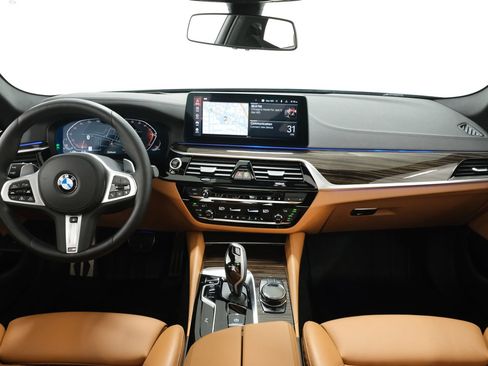 Used 2023 BMW 540i xDrive w/ Executive Package AWD/4WD image 8