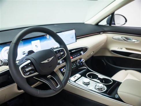 New 2026 Genesis GV70 2.5T image 17
