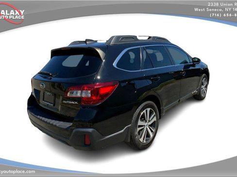 Used 2018 Subaru Outback 2.5i Limited AWD/4WD image 5
