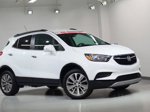 Used 2019 Buick Encore Preferred AWD/4WD image 7
