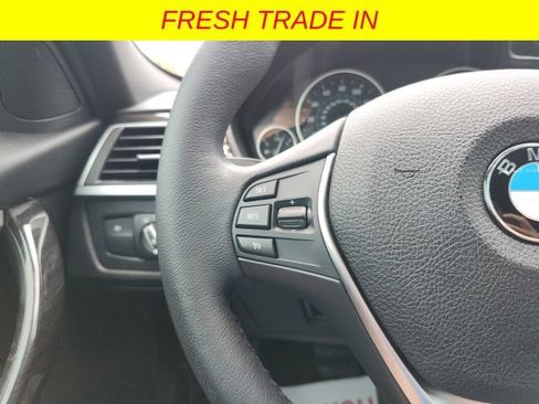 Used 2018 BMW 320i xDrive Sedan AWD/4WD image 6