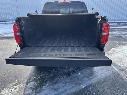 Used 2020 Chevrolet Colorado Z71 w/ Z71 Midnight Edition image 27