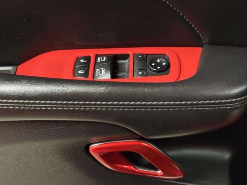 Used 2018 Dodge Challenger SXT Plus RWD image 27