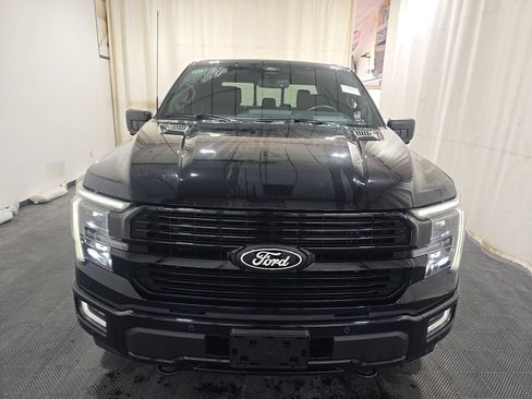 Used 2025 Ford F150 Platinum AWD/4WD image 2