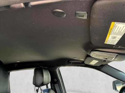 Used 2018 Jeep Grand Cherokee Altitude RWD image 17