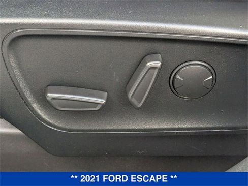 Used 2021 Ford Escape SE w/ Convenience Package image 14
