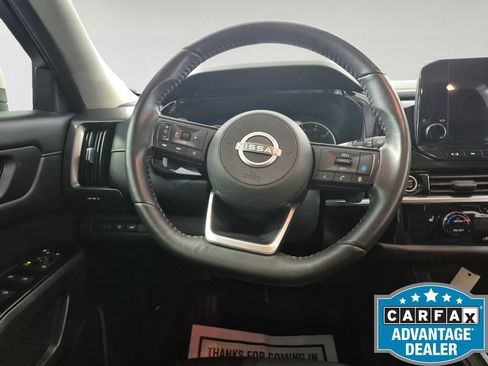 Used 2023 Nissan Pathfinder SL FWD image 27