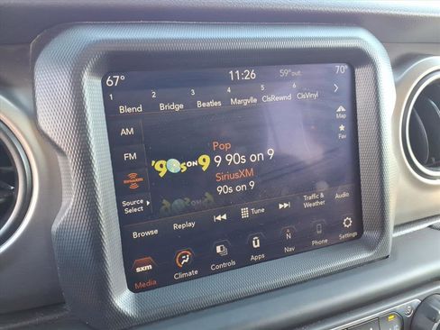 Used 2021 Jeep Gladiator Sport image 19