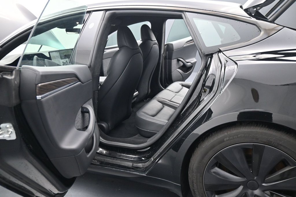 Used 2022 Tesla Model S AWD/4WD image 17
