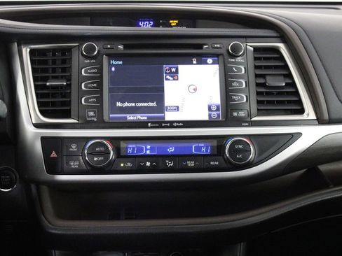 Used 2019 Toyota Highlander Limited image 33