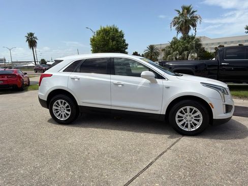 Used 2019 Cadillac XT5 FWD image 4