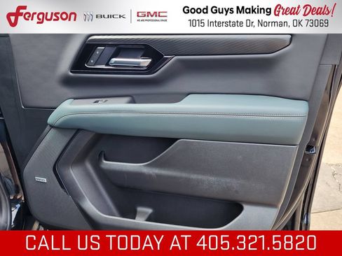 New 2026 GMC Yukon XL AT4 w/ AT4 Premium Plus Package AWD/4WD image 42
