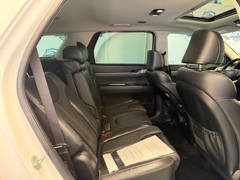 Used 2022 Hyundai Palisade SEL w/ 8P Bench Seat Package FWD image 23