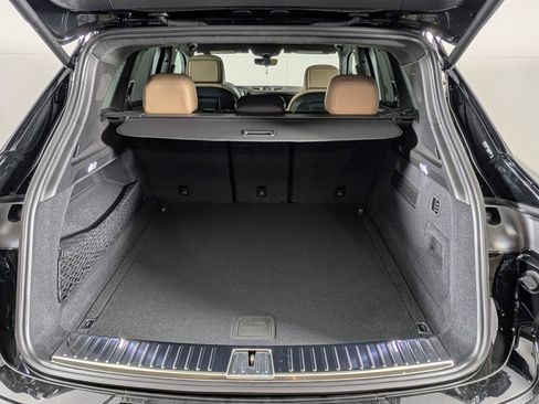 New 2026 Porsche Cayenne GTS image 17