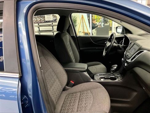 Used 2024 Chevrolet Equinox LT AWD/4WD image 11