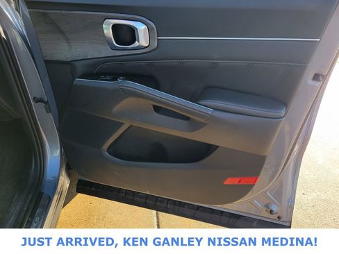 Used 2024 Kia Sorento SX image 24