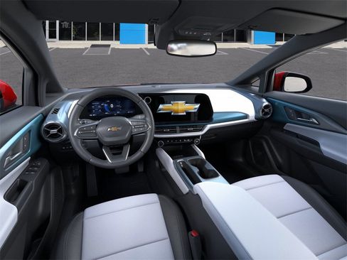 New 2026 Chevrolet Equinox EV LT image 39