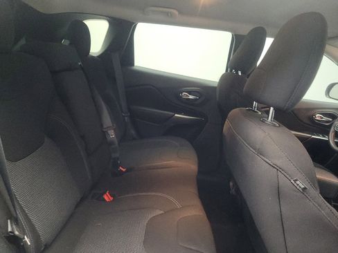 Used 2020 Jeep Cherokee Latitude image 19