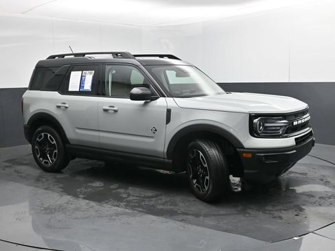 Used 2022 Ford Bronco Sport Outer Banks w/ Tech Package AWD/4WD image 36