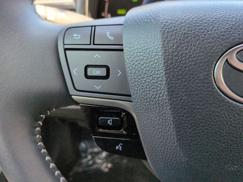 Used 2026 Toyota Camry SE FWD image 22