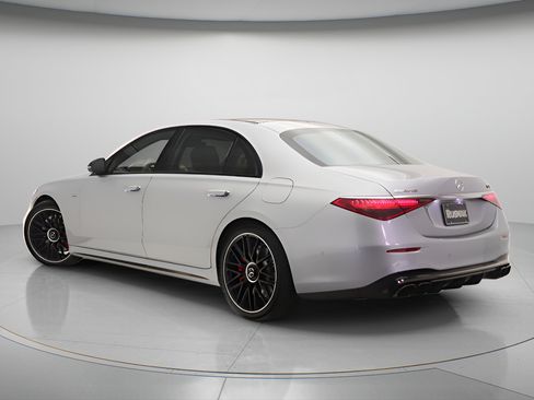 Used 2025 Mercedes-Benz S 63 AMG S image 2