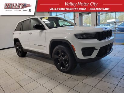 Used 2023 Jeep Grand Cherokee Altitude