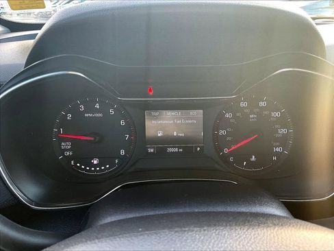 Used 2022 Chevrolet TrailBlazer LT w/ Convenience Package FWD image 13