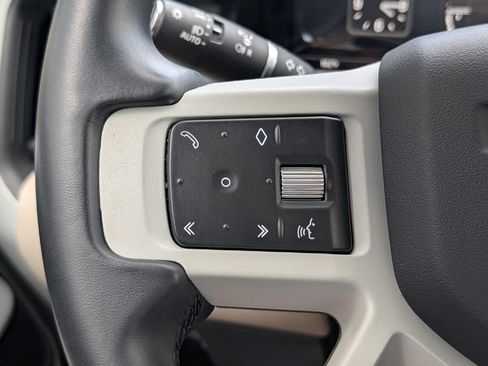 Used 2023 Land Rover Defender 110 X-Dynamic SE AWD/4WD image 28