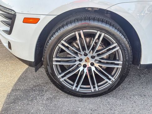 Used 2015 Porsche Macan S image 10