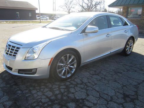 Used 2017 Cadillac XTS image 4