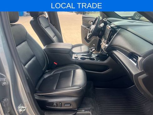 Used 2023 Chevrolet Traverse Premier AWD/4WD image 15