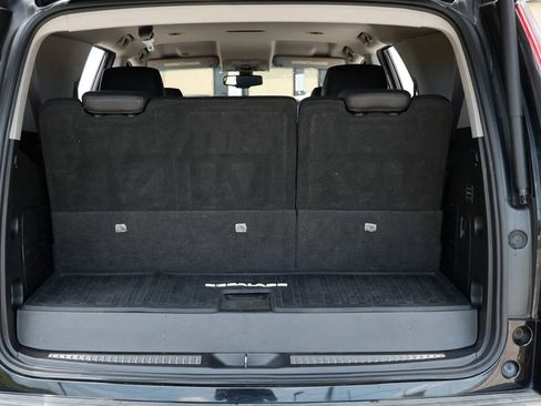 Used 2016 Cadillac Escalade 2WD image 14