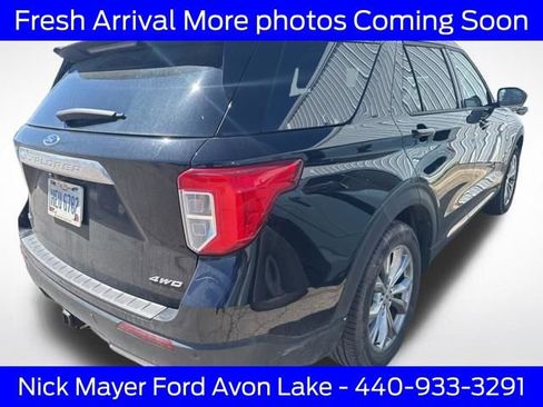 Used 2023 Ford Explorer XLT w/ Equipment Group 202A image 4